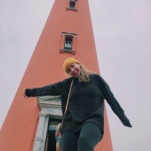 Meet your Posher, Olivia